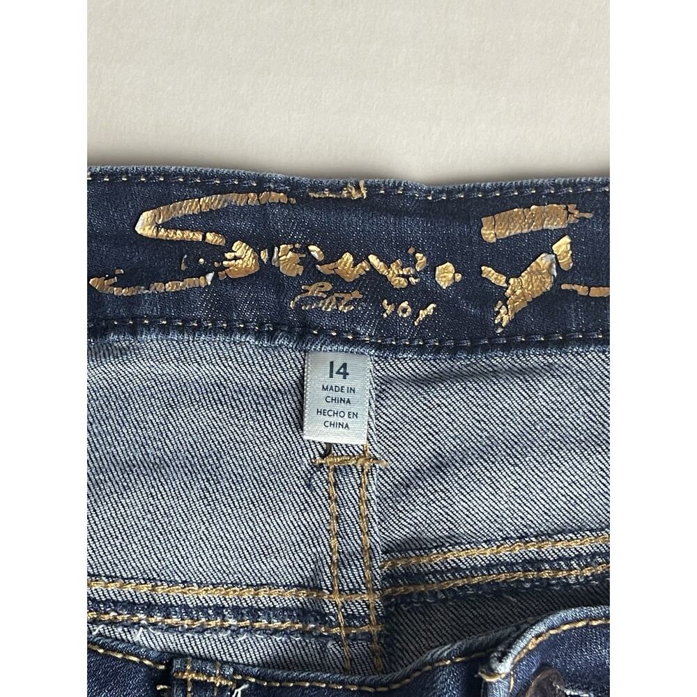 Seven-7 Jean Shorts Women's 14 Sunset Bermuda White 5‎ Pockets Destressed Hem - Picture 7 of 8